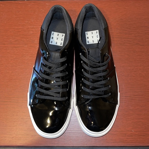 Express patent leather black shoes, size 8 - Picture 3 of 7